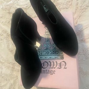 Crown Vintage booties